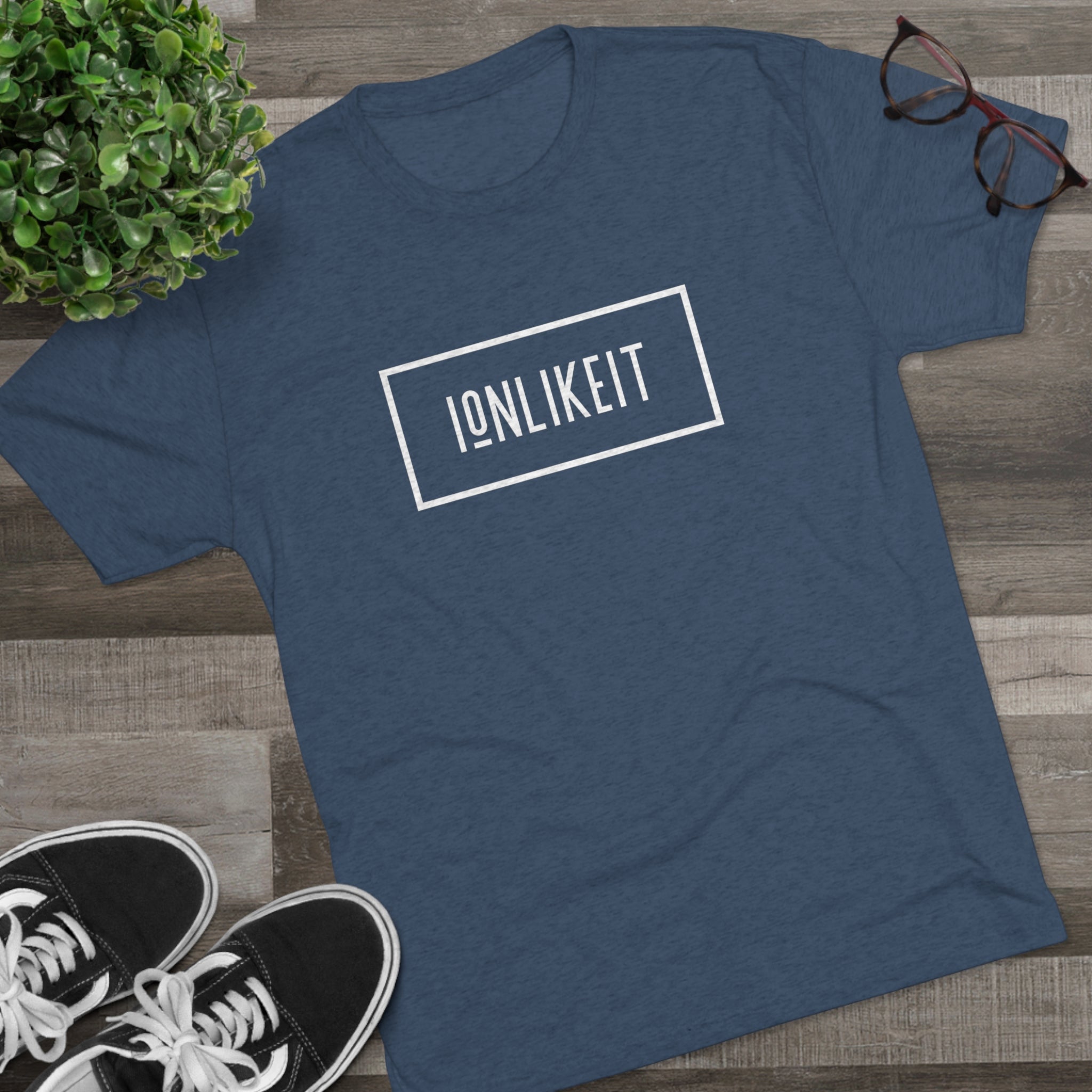 Ion Like It Heavyweight tee